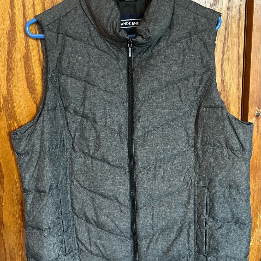 Lands End Women’s Down Puffer Vest Size L
